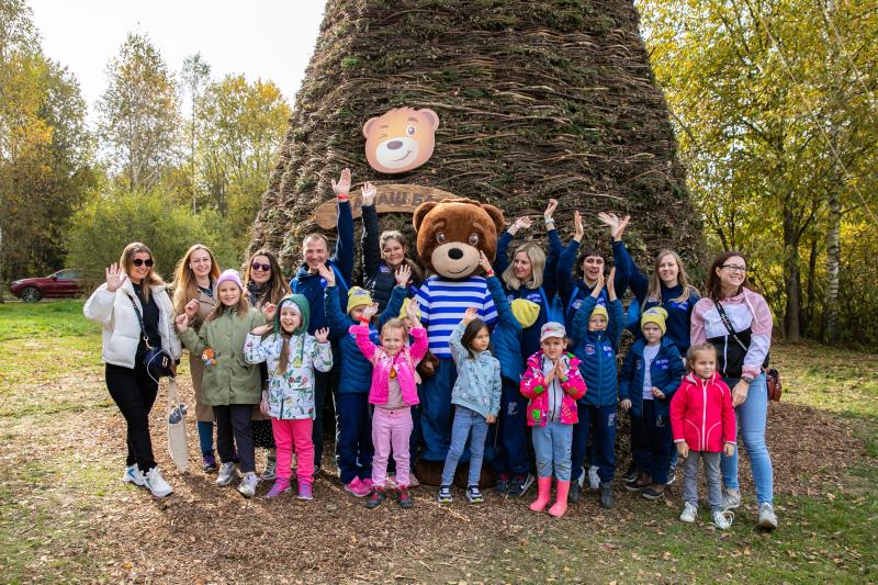 Путешествие за рекордами: Медвежонок Барни и его друзья в Guinness World Records