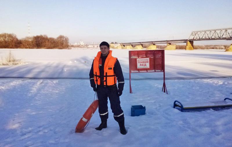 Спасатели ГКУ МО «Мособлпожспас» сообщили о снижении прочности льда на водоемах Подмосковья