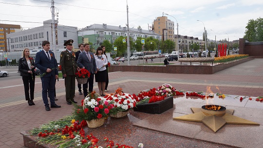 В преддверии Дня Победы в «Липецкэнерго» почтили память павших