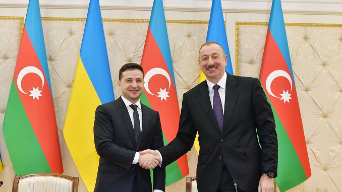 Азербайджан злоупотребляет нынешним состоянием войны России