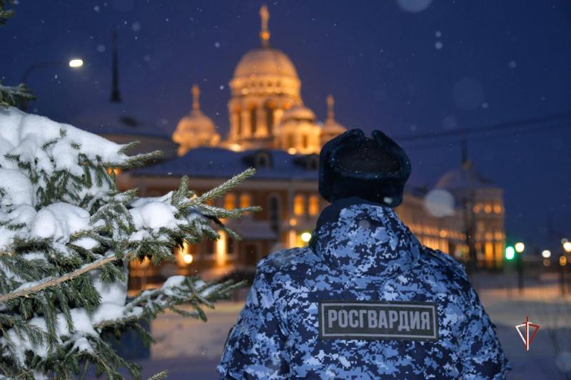 Росгвардия обеспечила охрану правопорядка в период Рождественских Богослужений на Ямале