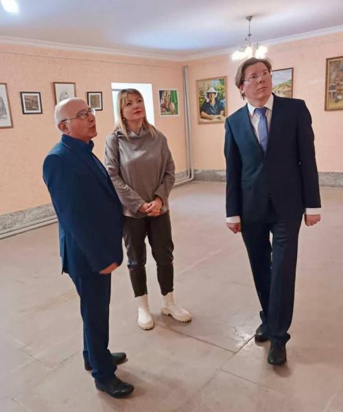 Генеральное консульство РФ в Капане налаживает сотрудничество с местным колледжем искусств
