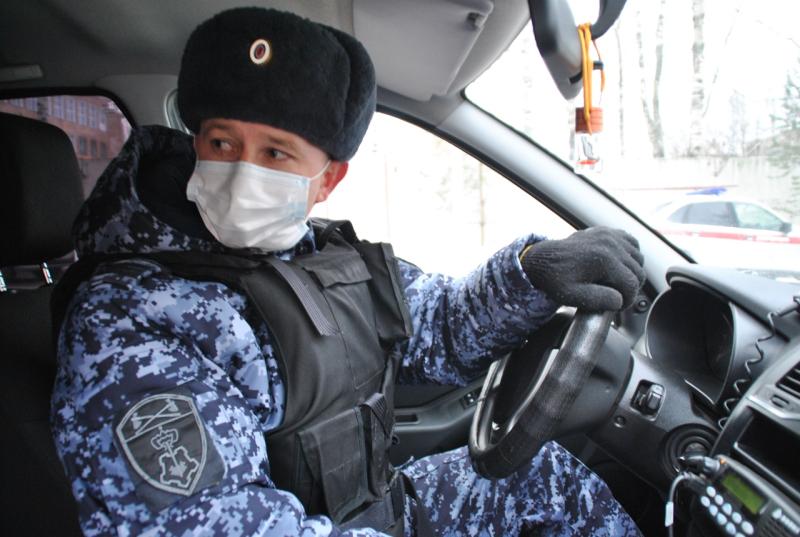 В Кирове росгвардейцы задержали подозреваемого в приобретении наркотиков
