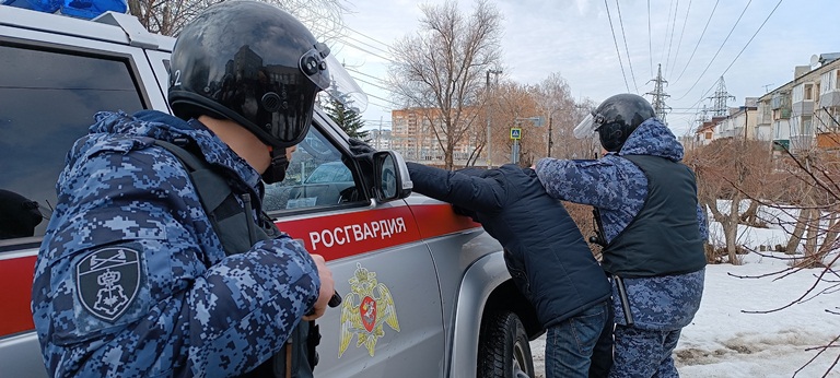 В Димитровграде сотрудники Росгвардии задержали нетрезвого водителя