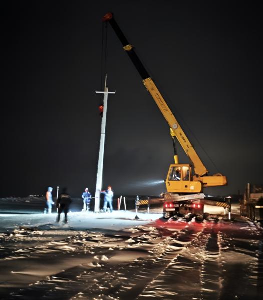 Более 400 энергетиков восстанавливают электроснабжение после ледяного дождя в Орловской области