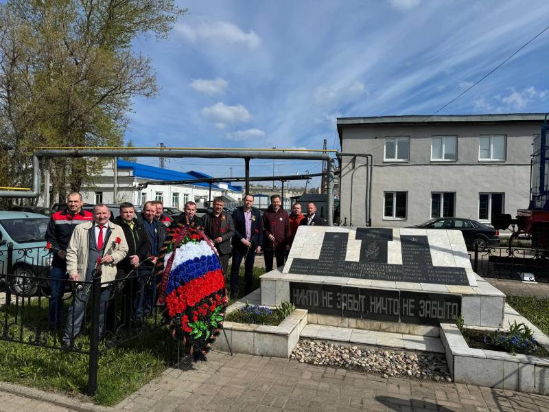 Работники филиала «Северный» ООО «ЛокоТех-Сервис» почтили память героев, погибших в годы Великой Отечественной войны.