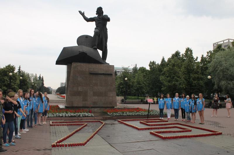 Челябинские активисты ОНФ почтили память погибших на фронтах Великой Отечественной войны