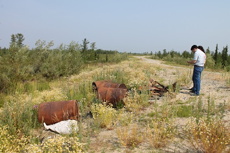 Активисты ОНФ на Ямале обнаружили несанкционированные свалки в Приуральском районе