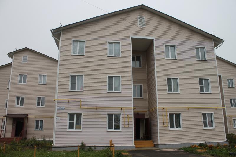 Ивановские активисты ОНФ держат на контроле устранение недостатков в «новом аварийном» доме в деревне Коляново