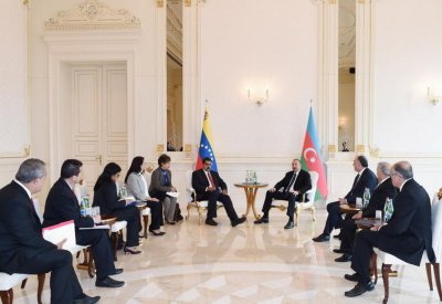 Азербайджан готов отказаться от роста нефтедобычи после визита Мадуро