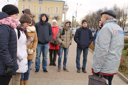 Костромские активисты ОНФ провели акцию «С чего начинается Родина»