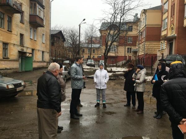 Активисты ОНФ помогают жителям Кировской области разобраться с проблемами при подготовке проектов по благоустройству